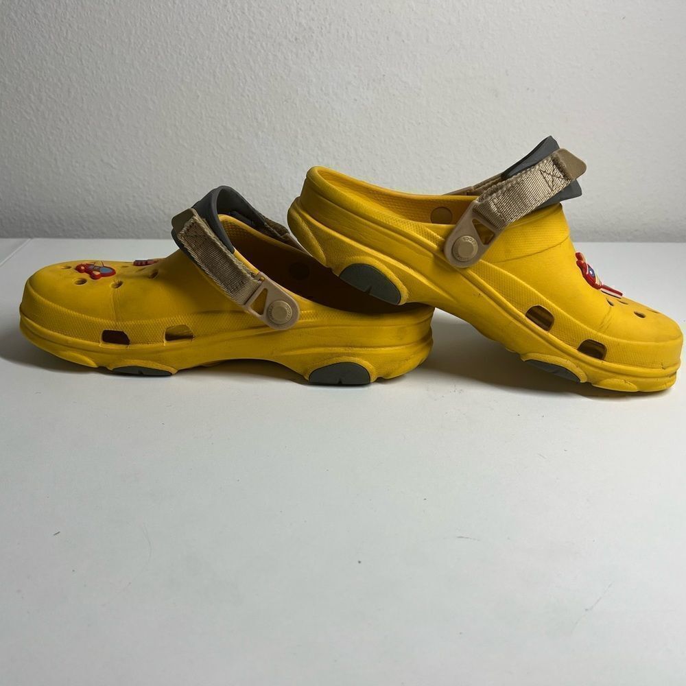 Classic Crocs Comfort With Charms Yellow Size 8 - Picture 8 of 9